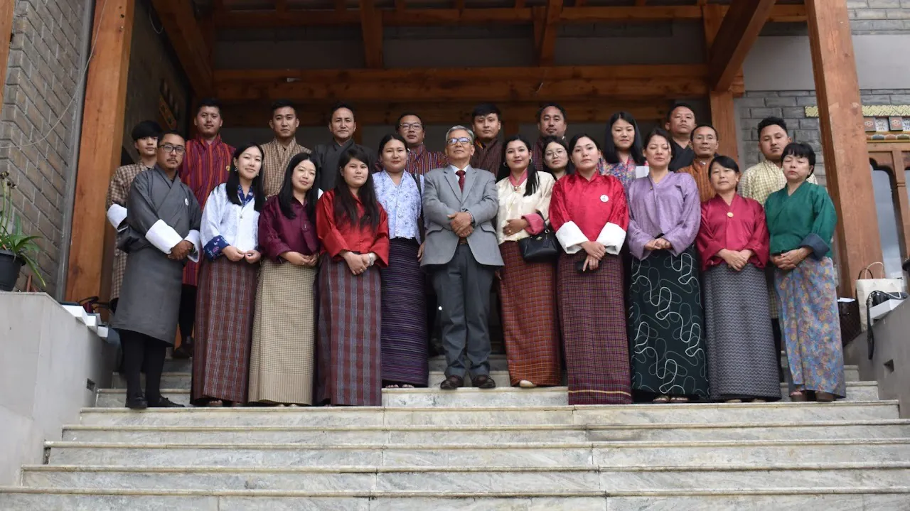 AICyYdbjNGByK8fv5nGTB5GsTsSKRrU2